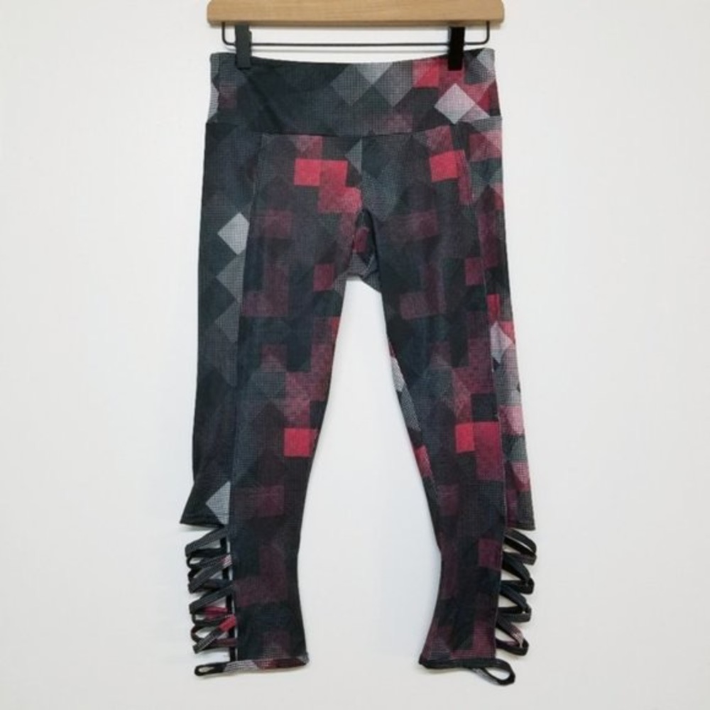 Onzie Crop Yoga Leggings